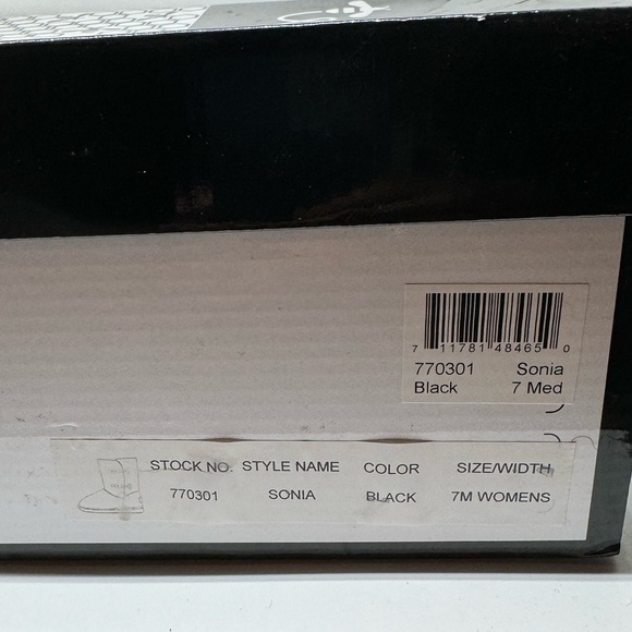 NEW Willowbee Winter Boots - Picture 5 of 5